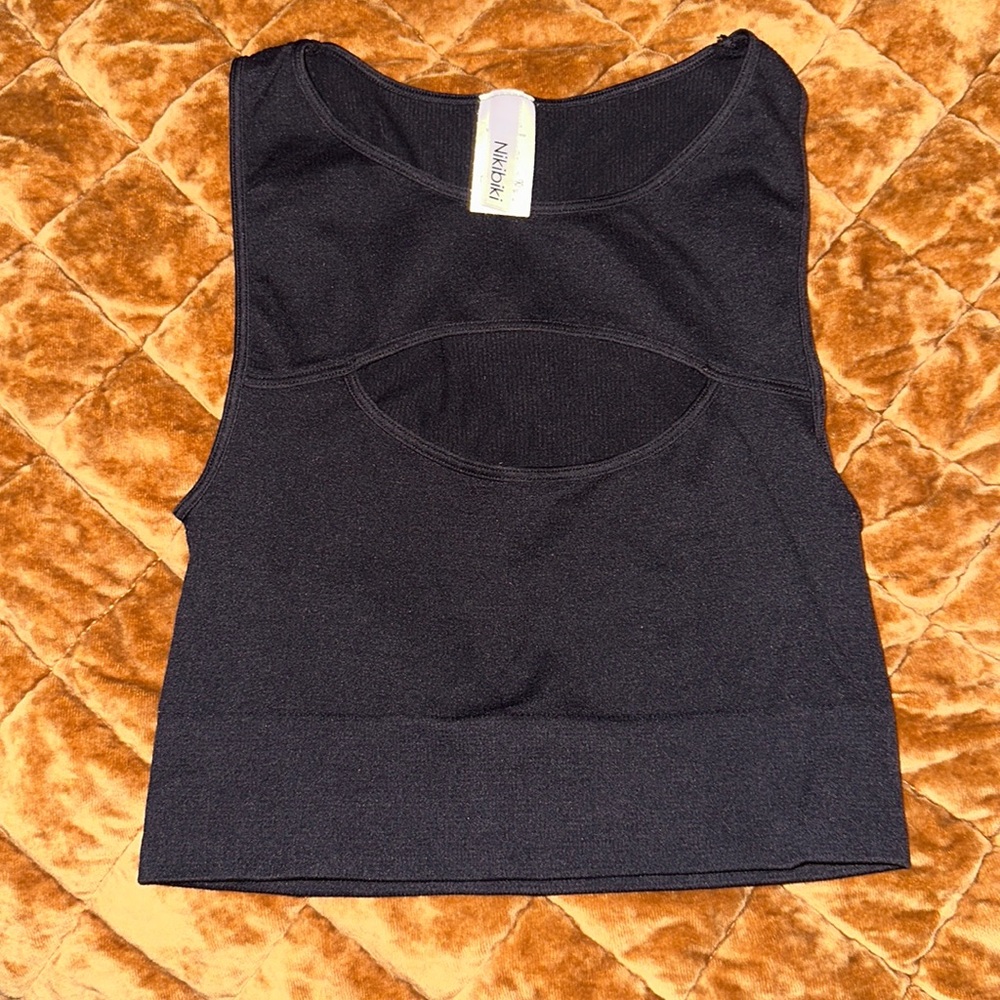 Nikibiki o/s crop top